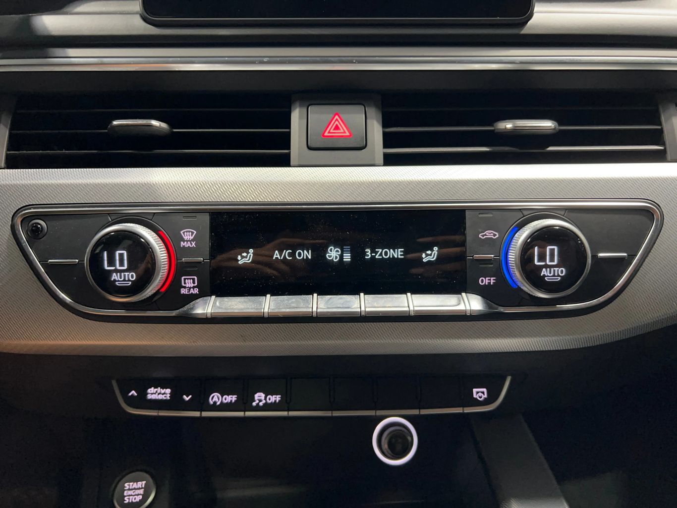 2017 AUDI A4 SEDAN 4-CYL, TURBO, 2.0 LITER PREMIUM SEDAN 4D