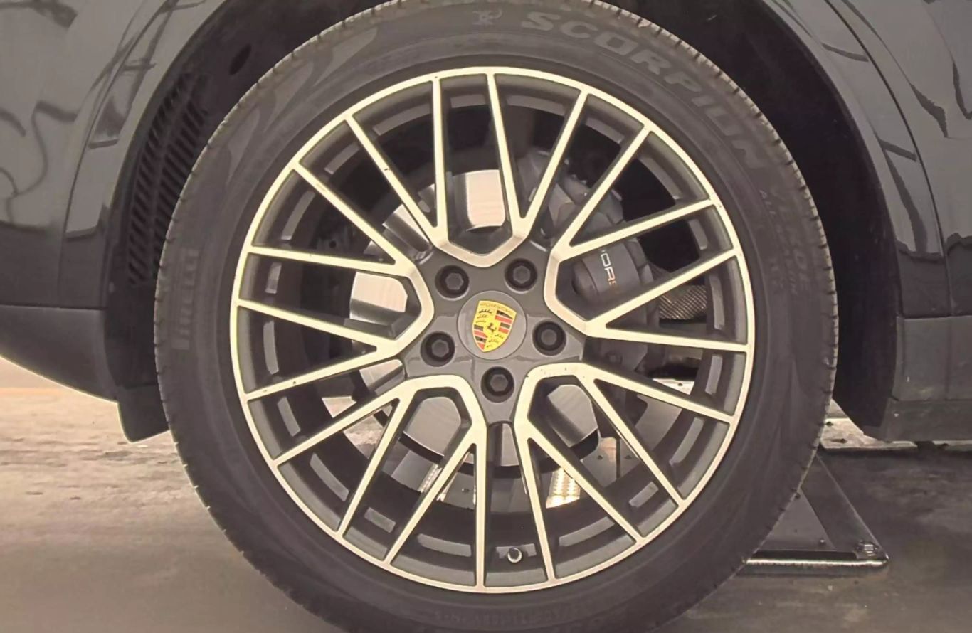 2019 PORSCHE CAYENNE SUV V6, TURBO, 3.0 LITER SPORT UTILITY 4D