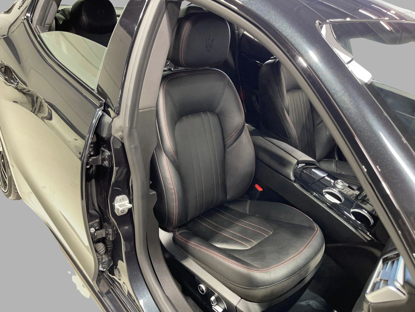 2022 MASERATI GHIBLI SEDAN V6, TWIN TURBO, 3.0 LITER MODENA SEDAN 4D