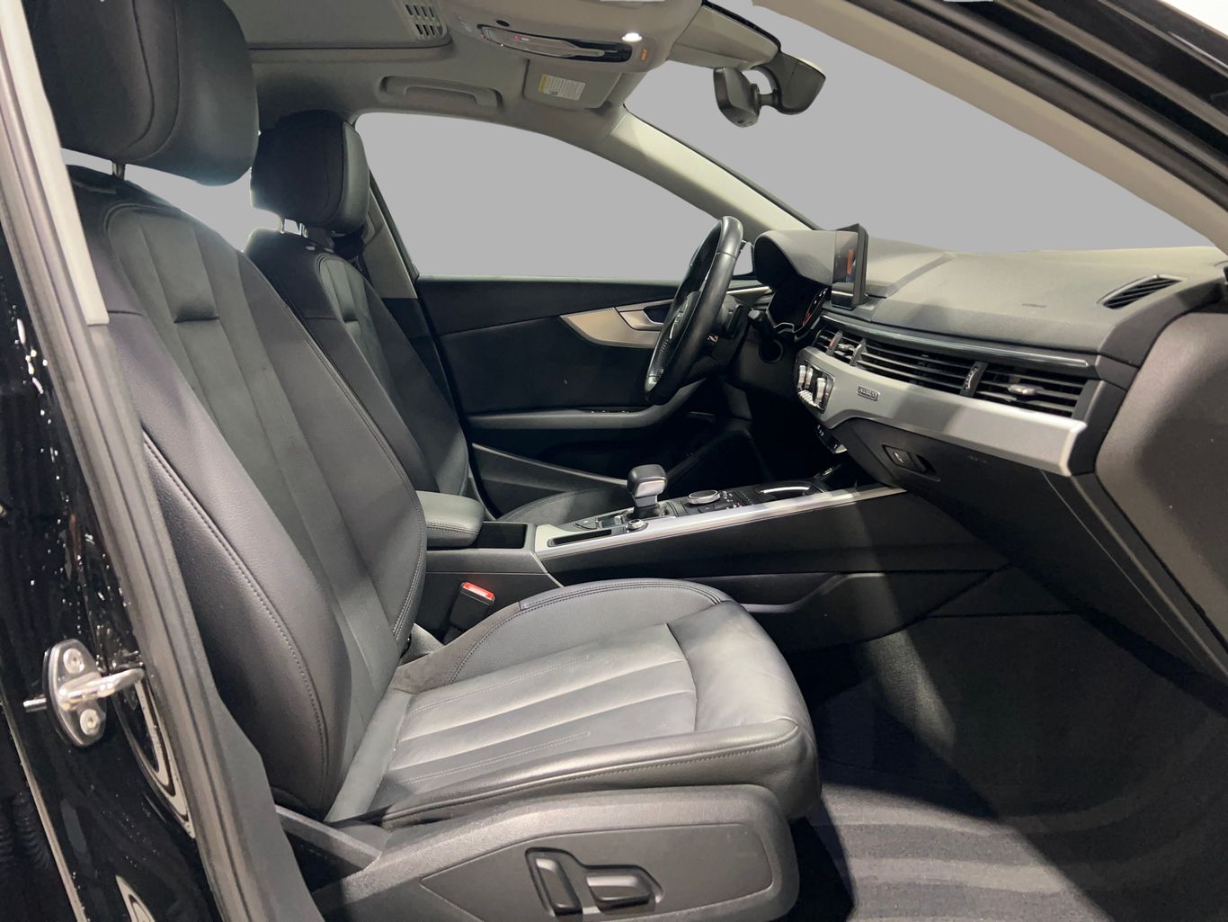 2017 AUDI A4 SEDAN 4-CYL, TURBO, 2.0 LITER PREMIUM SEDAN 4D