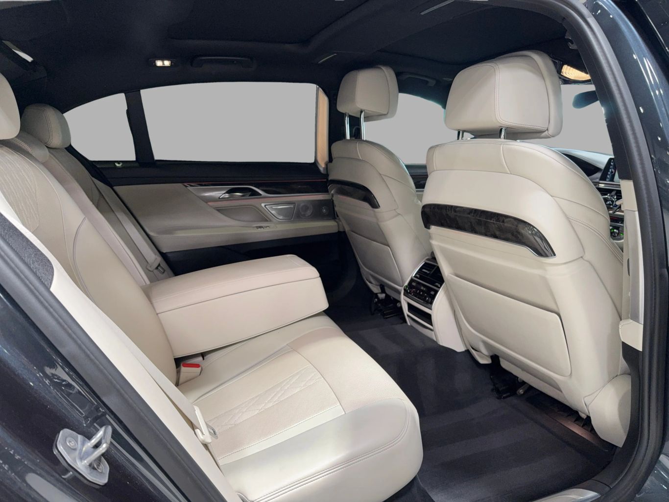 2017 BMW 7 SERIES SEDAN V8, TWIN TURBO, 4.4L 750I SEDAN 4D