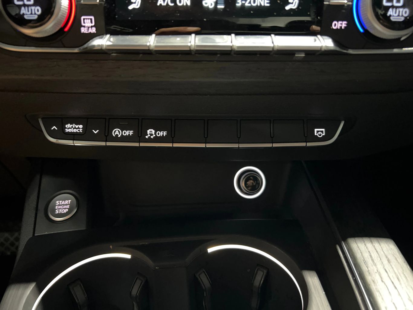 2017 AUDI A4 SEDAN 4-CYL, TURBO, 2.0 LITER ULTRA PREMIUM SEDAN 4D