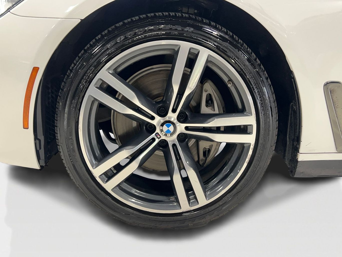 2019 BMW 7 SERIES SEDAN 6-CYL, TURBO, 3.0 LITER 740I SEDAN 4D
