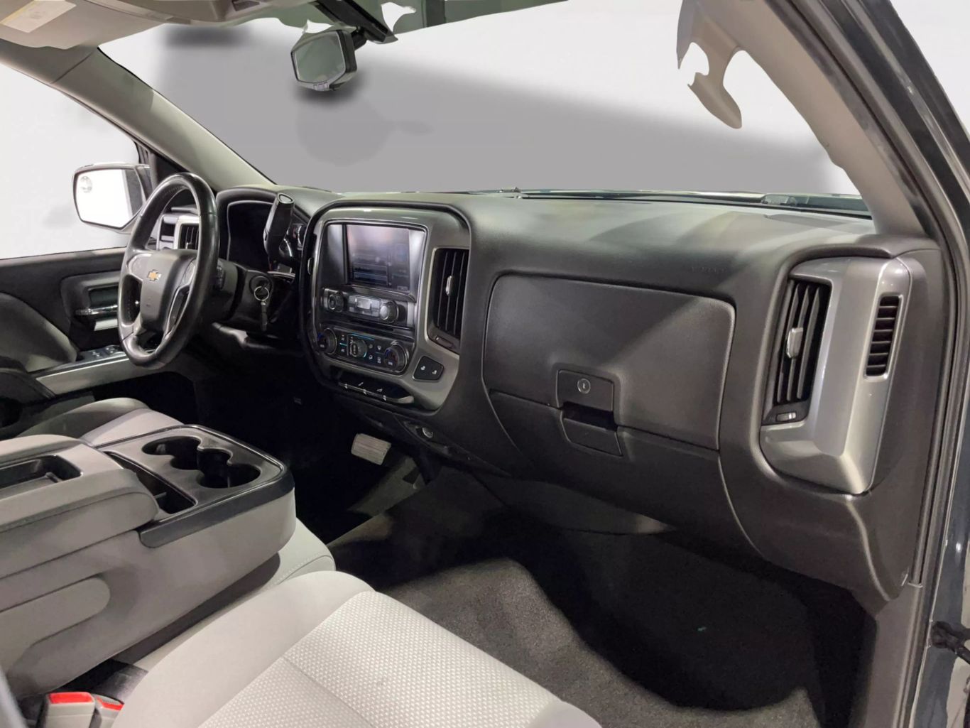 2017 CHEVROLET SILVERADO 1500 CREW CAB PICKUP V6, ECOTEC3, 4.3L LT PICKUP 4D 5 3/4 FT