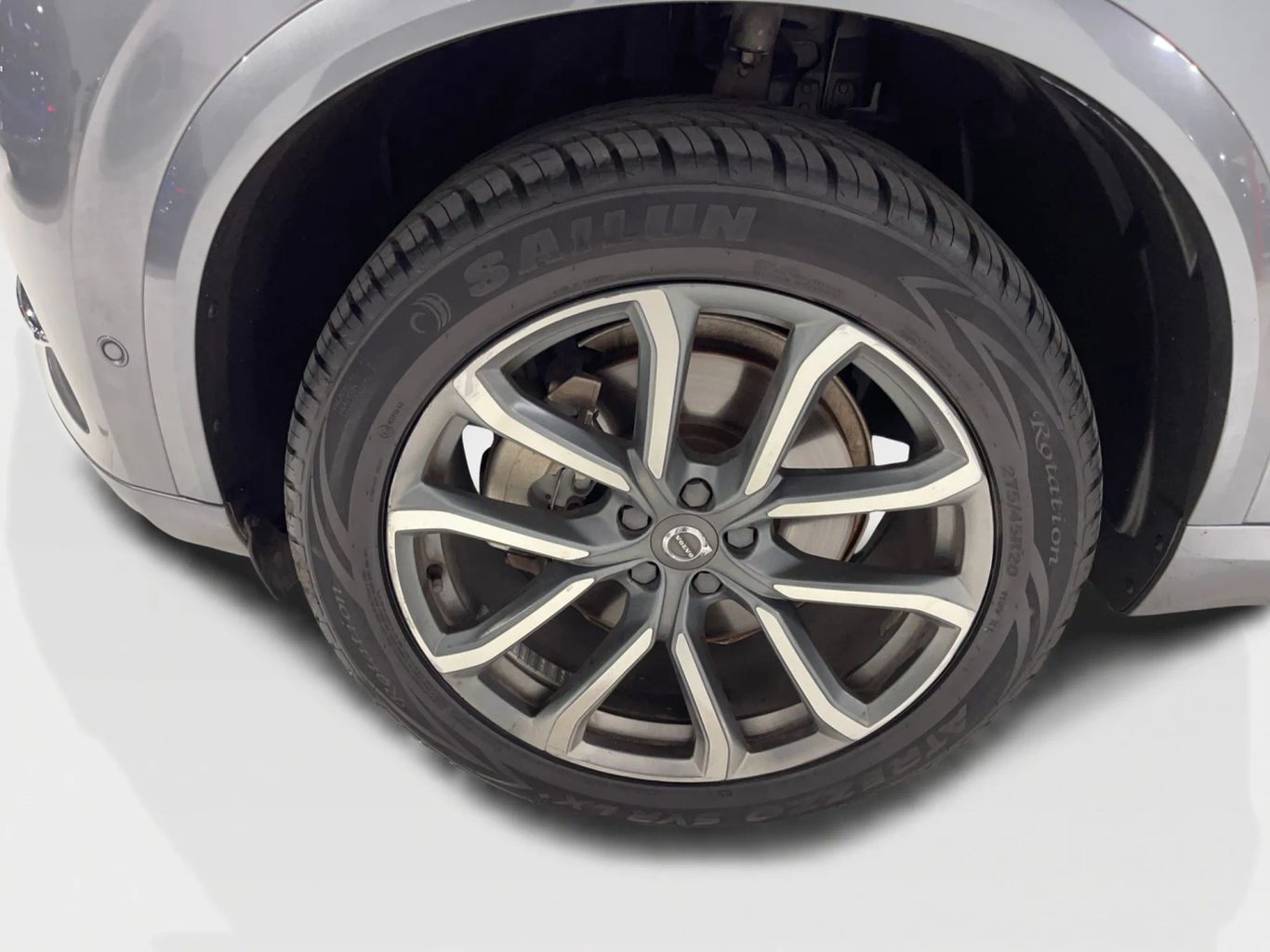 2018 VOLVO XC90 SUV 4-CYL, DRIVE-E, TURBO, SUPERCHARGED, 2.0 LITER T6 MOMENTUM SPORT UTILITY 4D