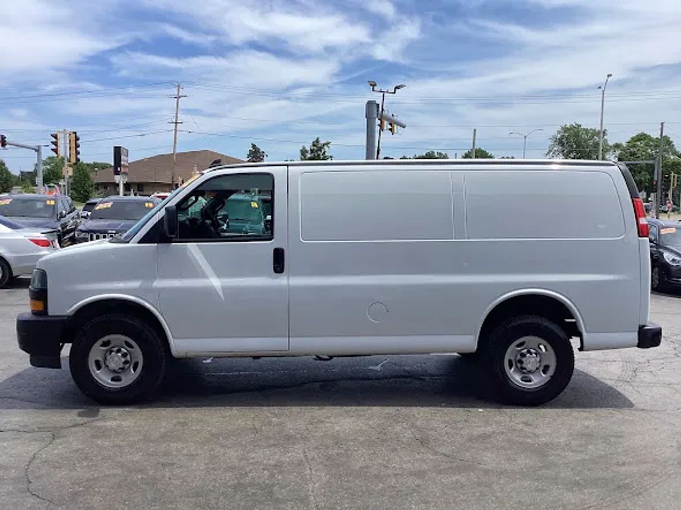 2018 Chevrolet Express 2500 Cargo - Image 7