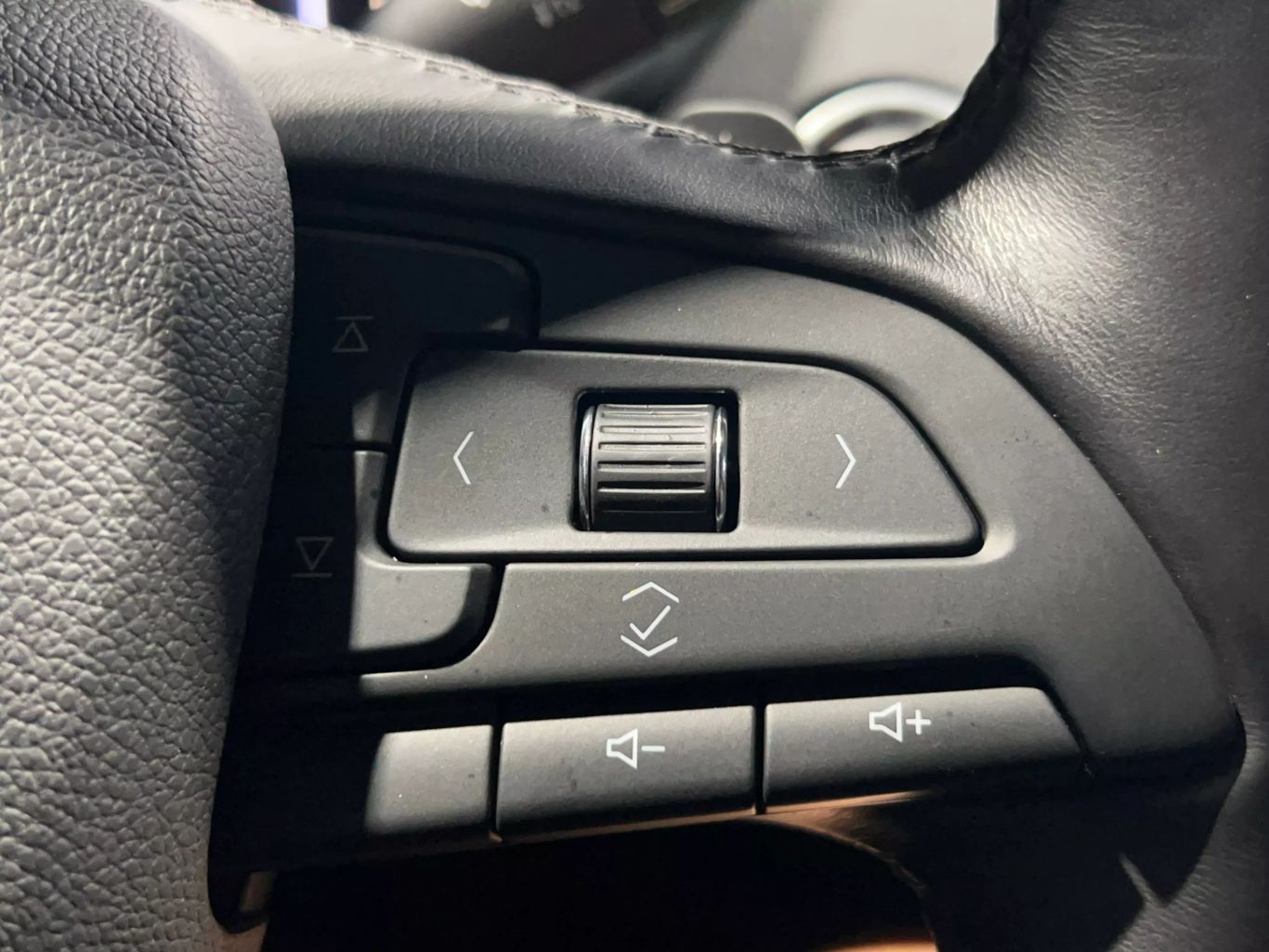 2019 CADILLAC XT4 SUV 4-CYL, TURBO, 2.0 LITER PREMIUM LUXURY SPORT UTILITY 4D