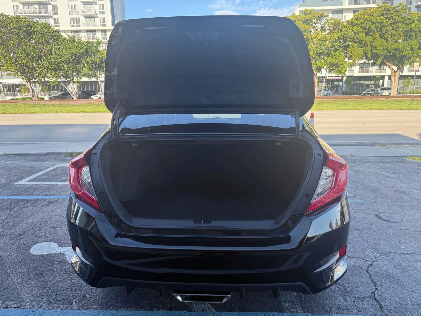 2019 HONDA CIVIC SEDAN 4-CYL, I-VTEC, 2.0 LITER SPORT SEDAN 4D