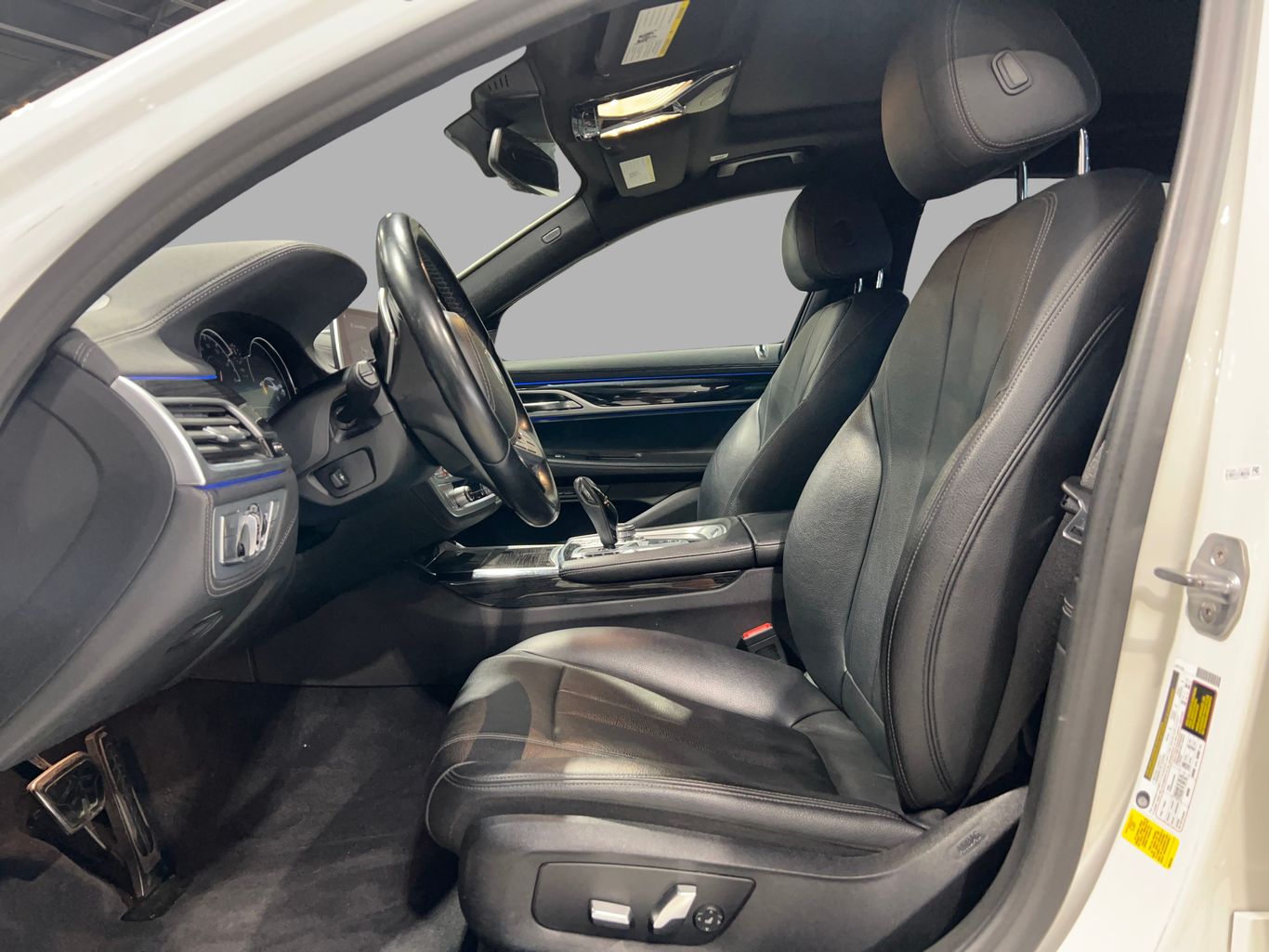 2019 BMW 7 SERIES SEDAN 6-CYL, TURBO, 3.0 LITER 740I SEDAN 4D