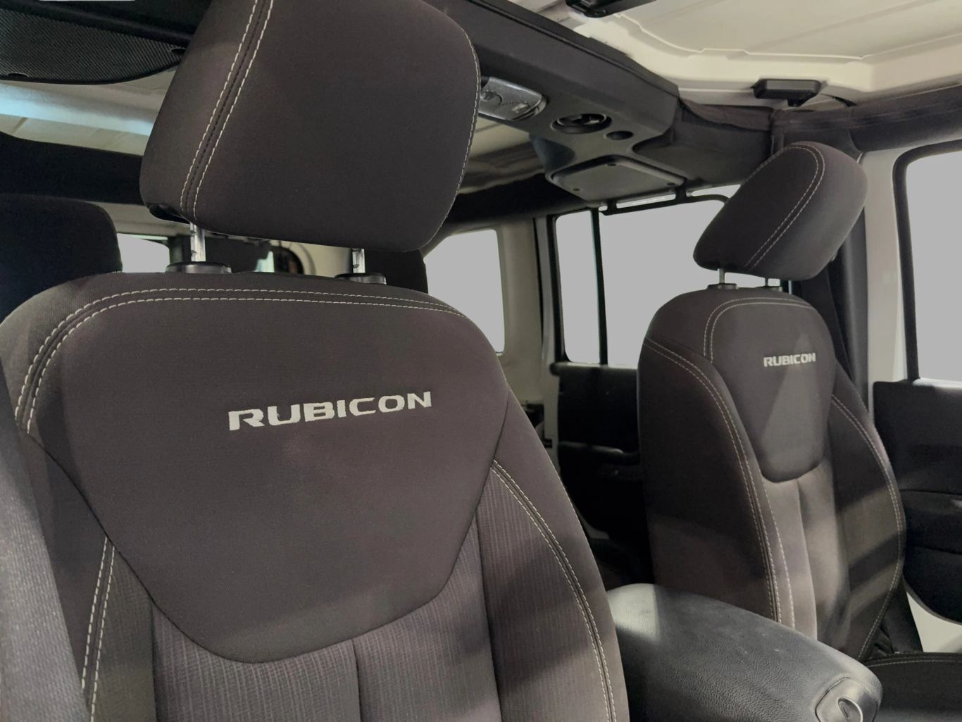 2015 JEEP WRANGLER SUV V8 6.4L HEMI UNLIMITED RUBICON ***SRT ENGINE***