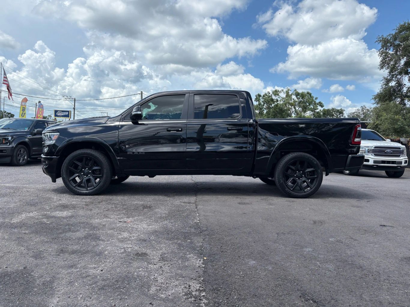 2020 RAM 1500 CREW CAB PICKUP V8, HEMI, ETORQUE, 5.7 LITER LARAMIE PICKUP 4D 5 1/2 FT - Tampa Motor Cars