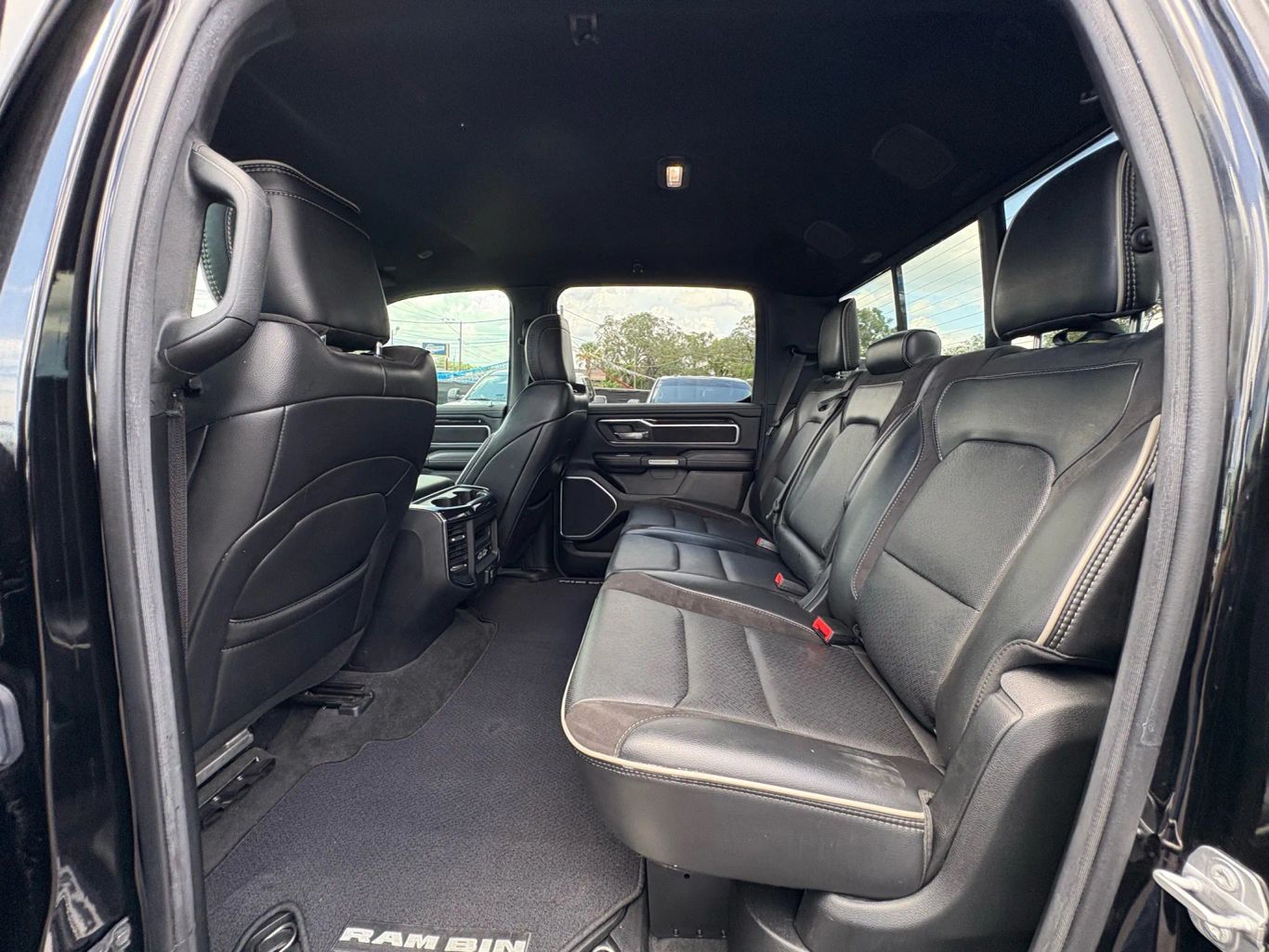 2020 RAM 1500 CREW CAB PICKUP V8, HEMI, ETORQUE, 5.7 LITER LARAMIE PICKUP 4D 5 1/2 FT - Tampa Motor Cars
