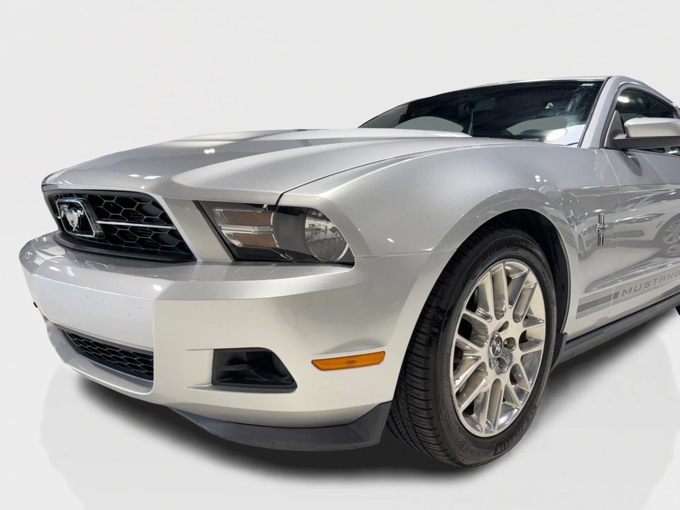 2012 FORD MUSTANG COUPE V6, 3.7 LITER PREMIUM COUPE 2D