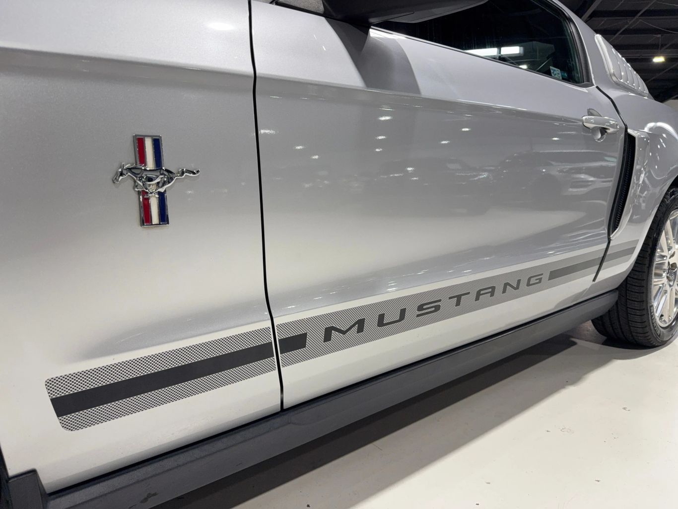 2012 FORD MUSTANG COUPE V6, 3.7 LITER PREMIUM COUPE 2D