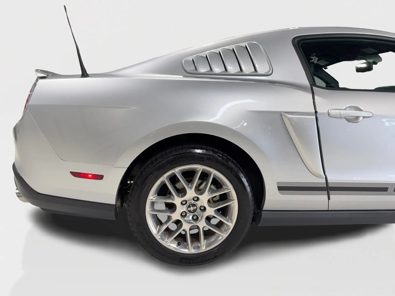 2012 FORD MUSTANG COUPE V6, 3.7 LITER PREMIUM COUPE 2D