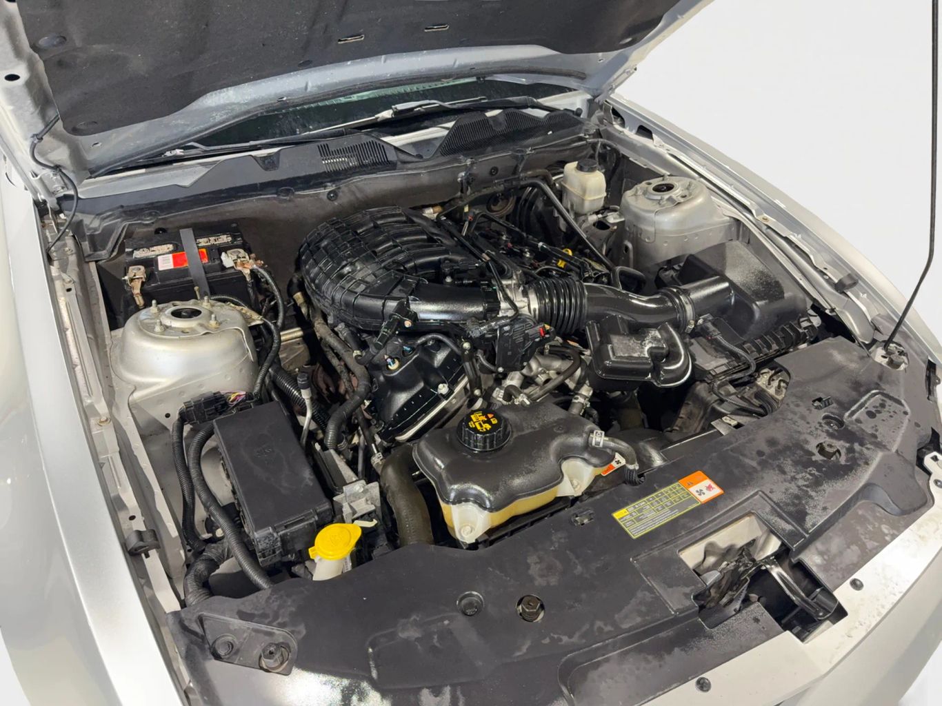 2012 FORD MUSTANG COUPE V6, 3.7 LITER PREMIUM COUPE 2D