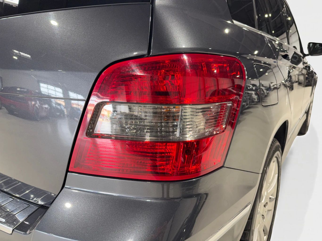 2011 MERCEDES-BENZ GLK-CLASS SUV V6, 3.5 LITER GLK 350 SPORT UTILITY 4D