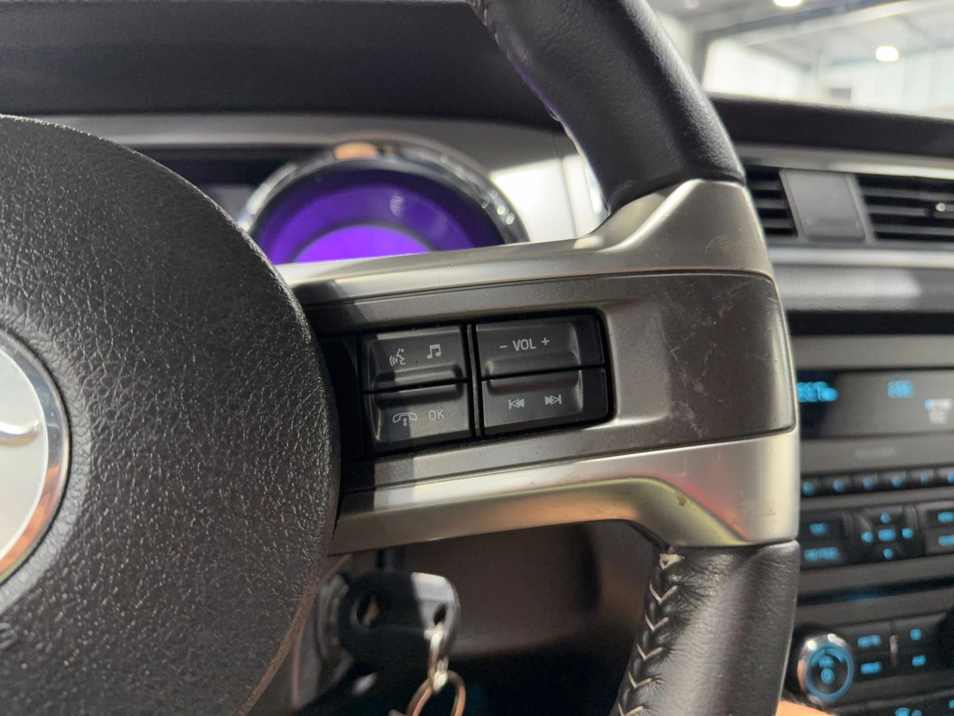 2012 FORD MUSTANG COUPE V6, 3.7 LITER PREMIUM COUPE 2D