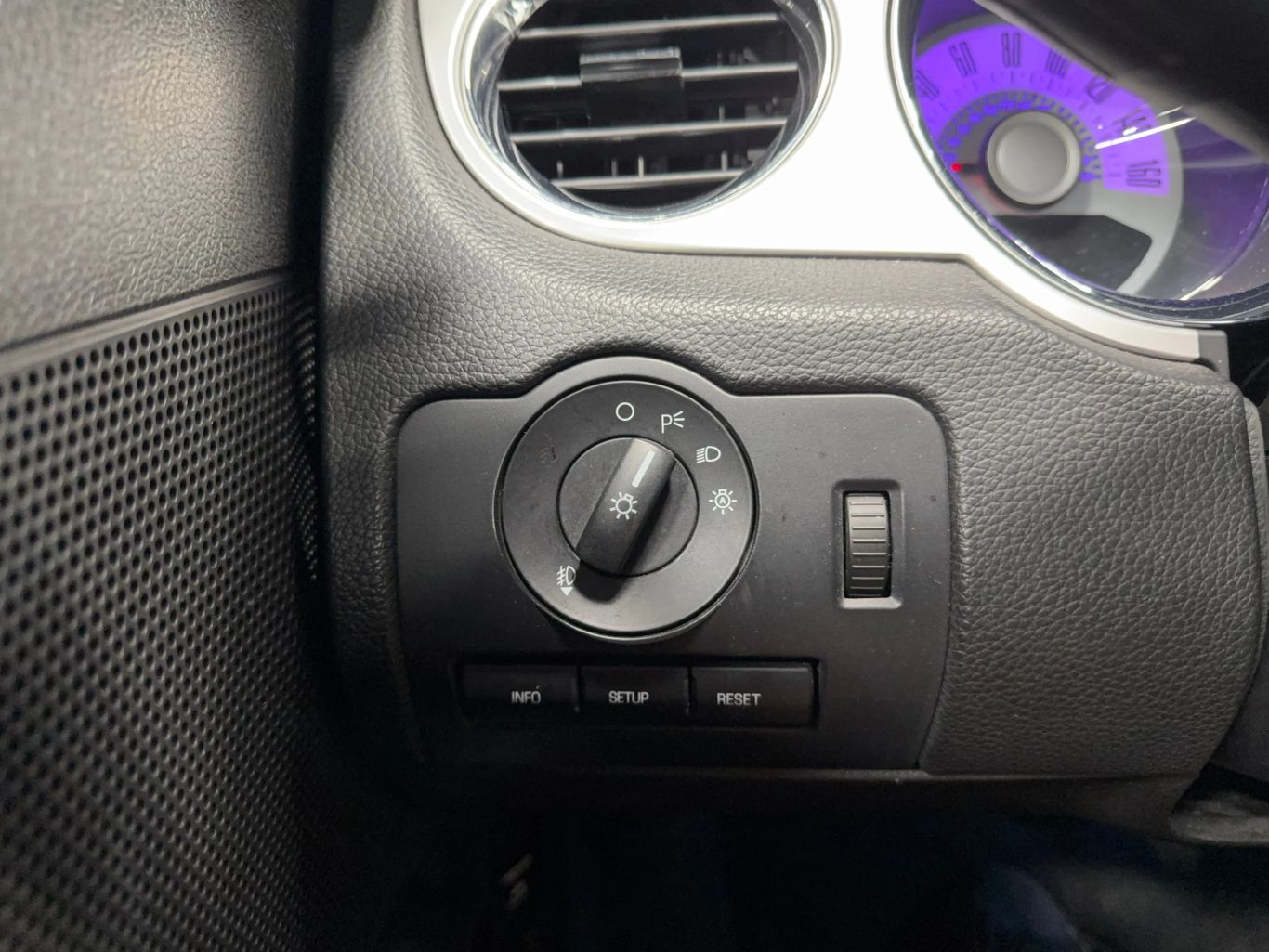 2012 FORD MUSTANG COUPE V6, 3.7 LITER PREMIUM COUPE 2D