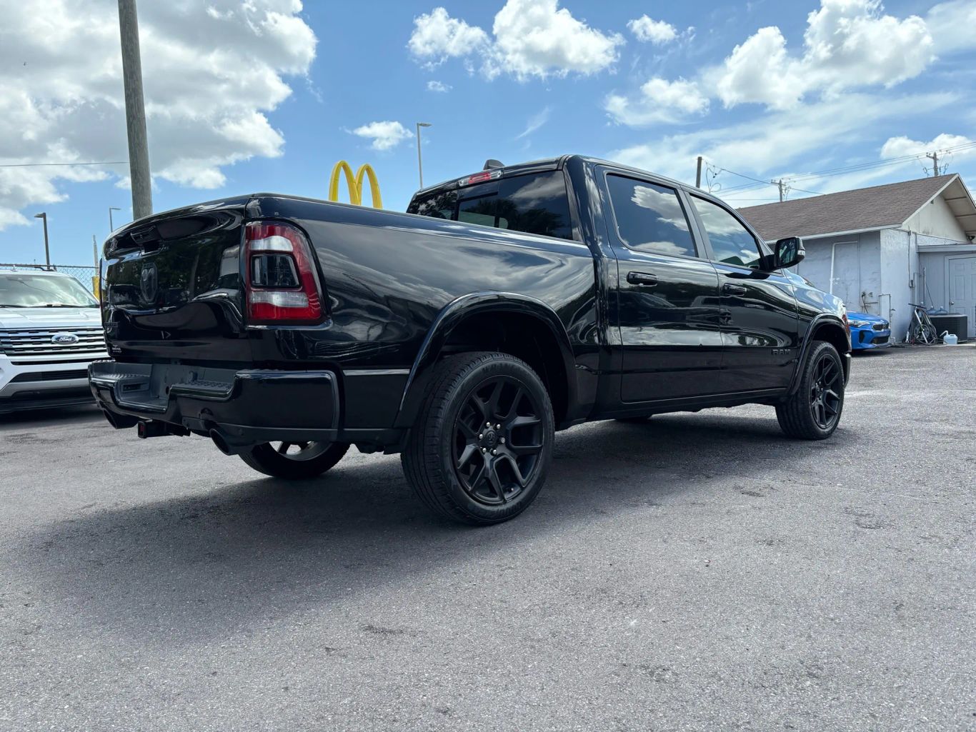 2020 RAM 1500 CREW CAB PICKUP V8, HEMI, ETORQUE, 5.7 LITER LARAMIE PICKUP 4D 5 1/2 FT - Tampa Motor Cars