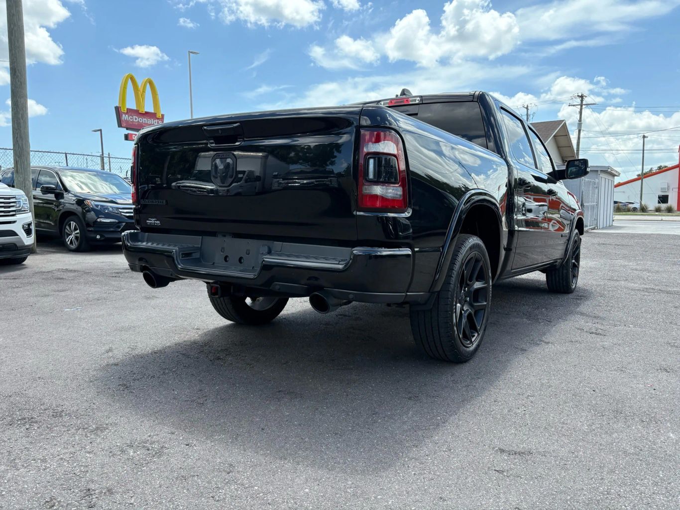 2020 RAM 1500 CREW CAB PICKUP V8, HEMI, ETORQUE, 5.7 LITER LARAMIE PICKUP 4D 5 1/2 FT - Tampa Motor Cars