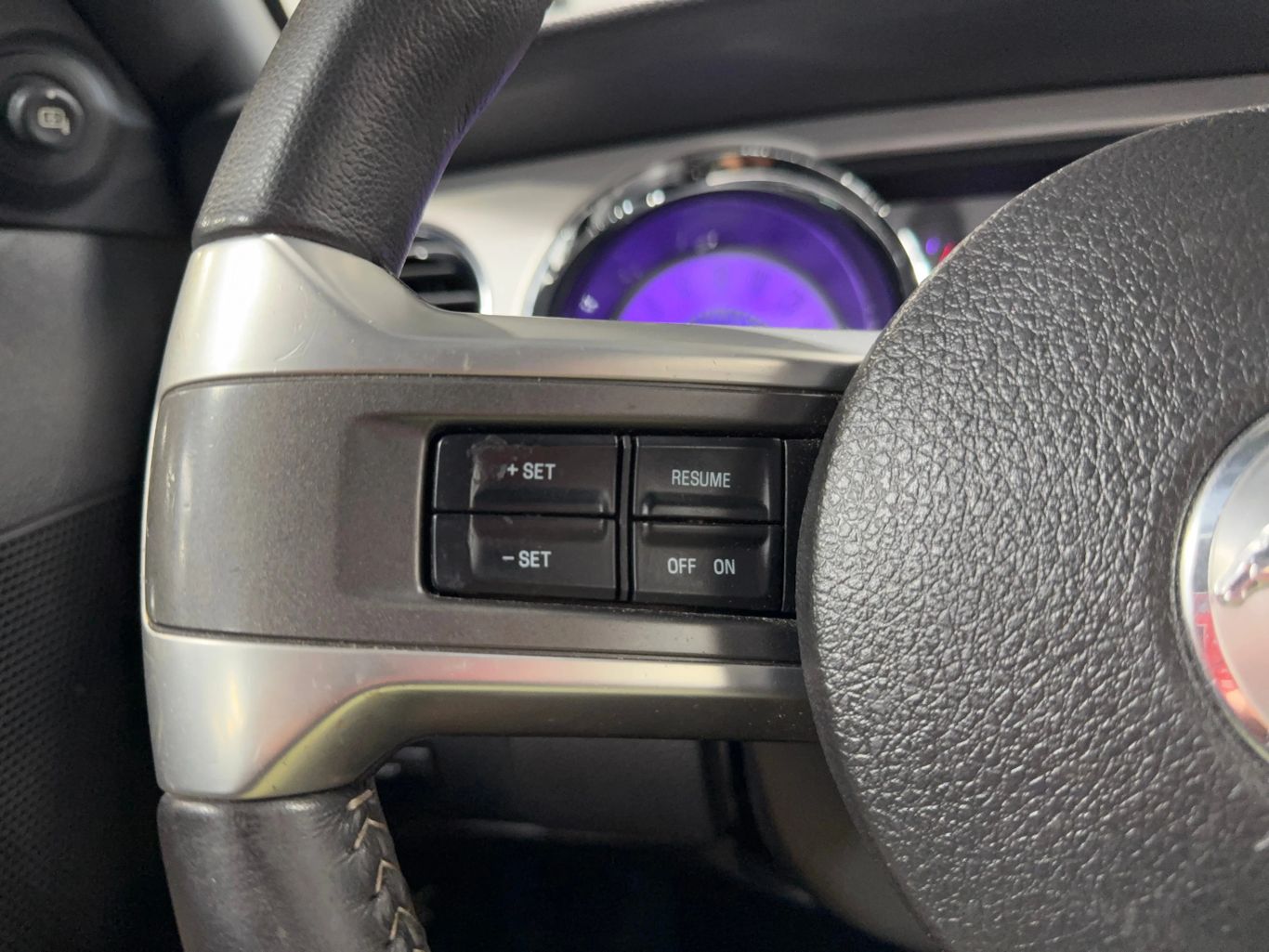 2012 FORD MUSTANG COUPE V6, 3.7 LITER PREMIUM COUPE 2D