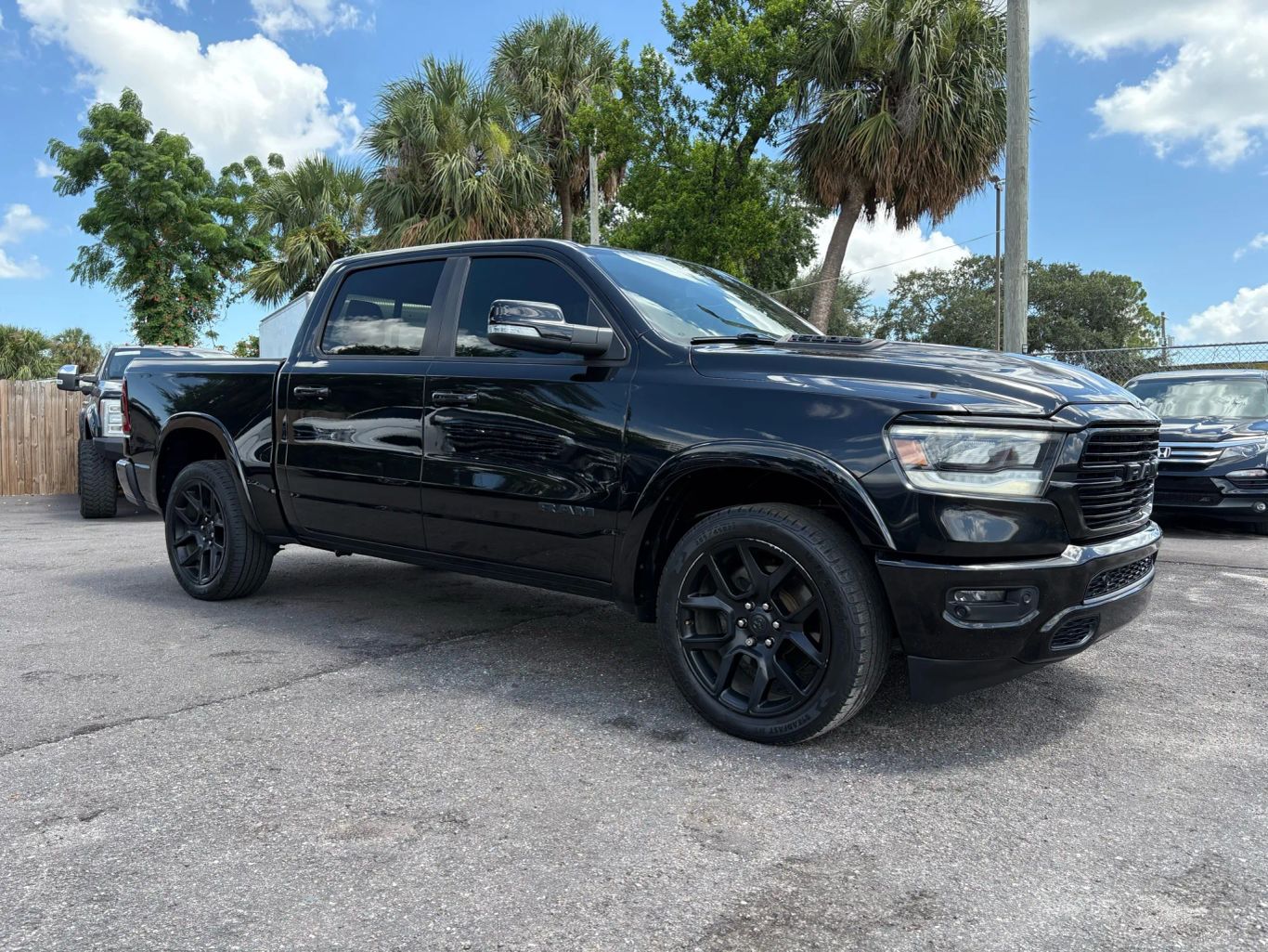 2020 RAM 1500 CREW CAB PICKUP V8, HEMI, ETORQUE, 5.7 LITER LARAMIE PICKUP 4D 5 1/2 FT - Tampa Motor Cars