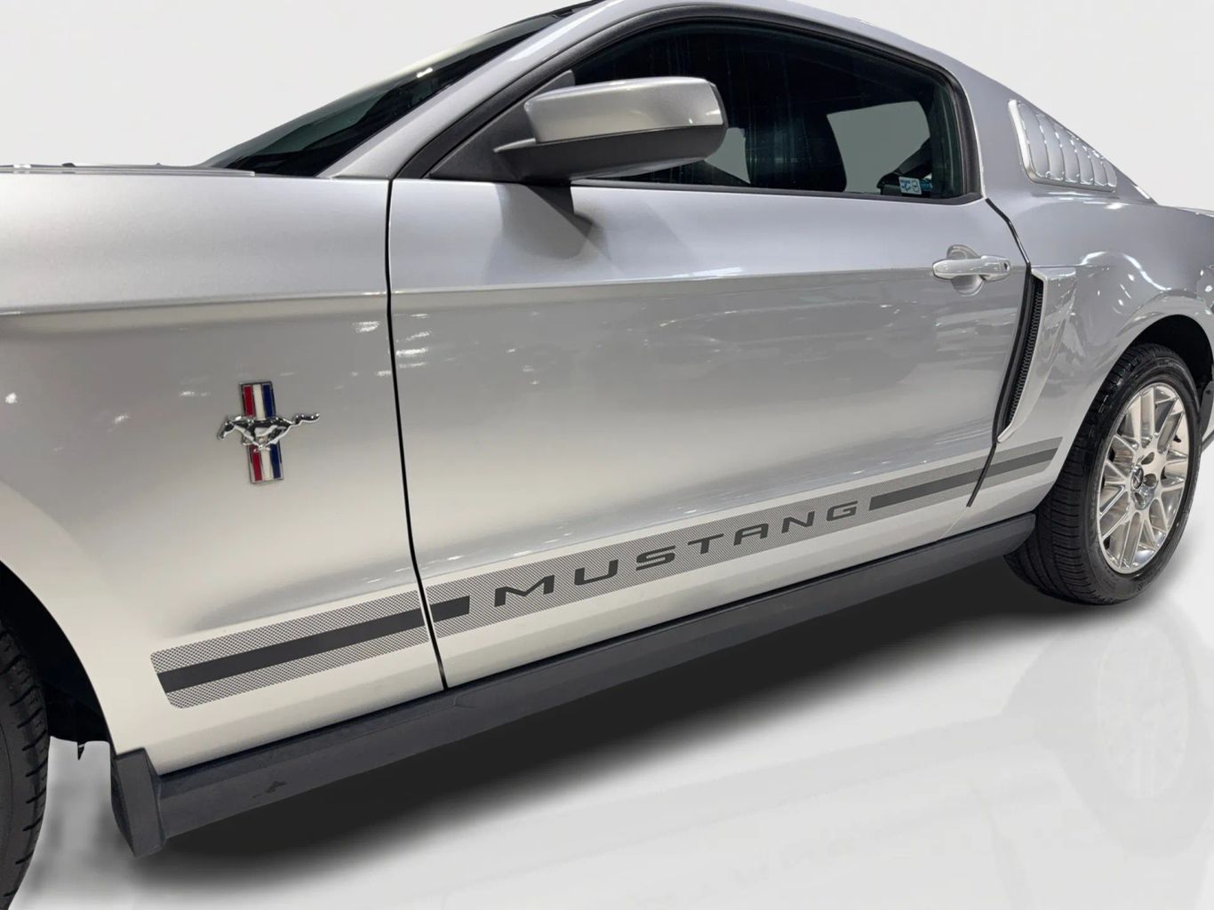 2012 FORD MUSTANG COUPE V6, 3.7 LITER PREMIUM COUPE 2D