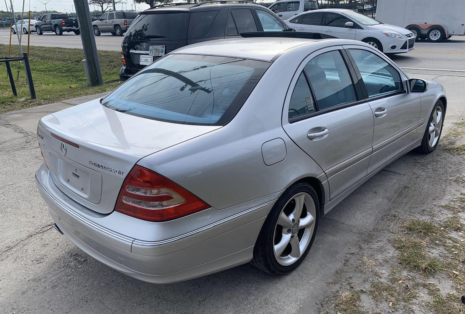 USED MERCEDES-BENZ C-CLASS 2004 for sale in Ocoee, FL | Magic Auto Mall