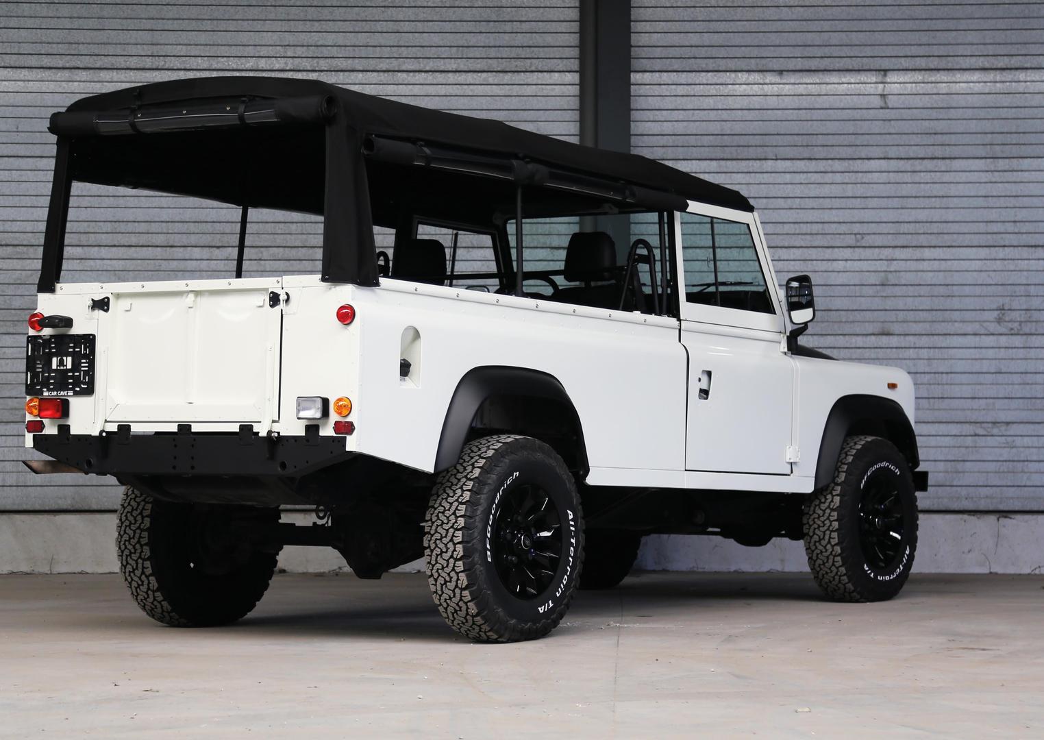 Land rover defender 1990