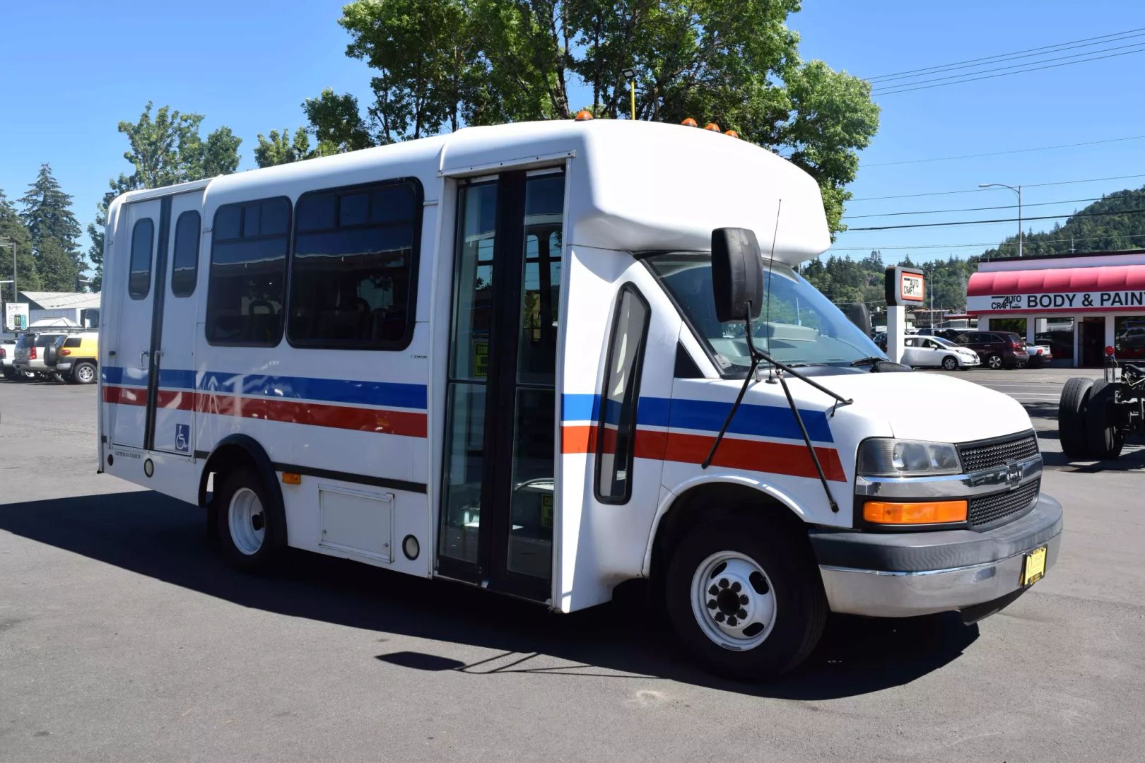 used-chevrolet-express-shuttle-bus-2006-for-sale-in-springfield-or