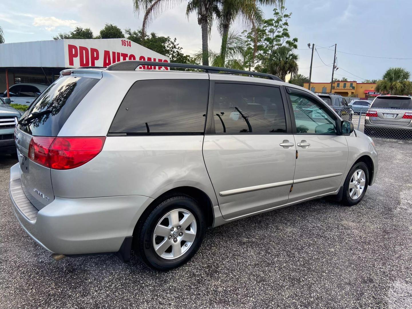 USED TOYOTA SIENNA 2007 for sale in Orlando, FL | PDP AUTO SALES INC