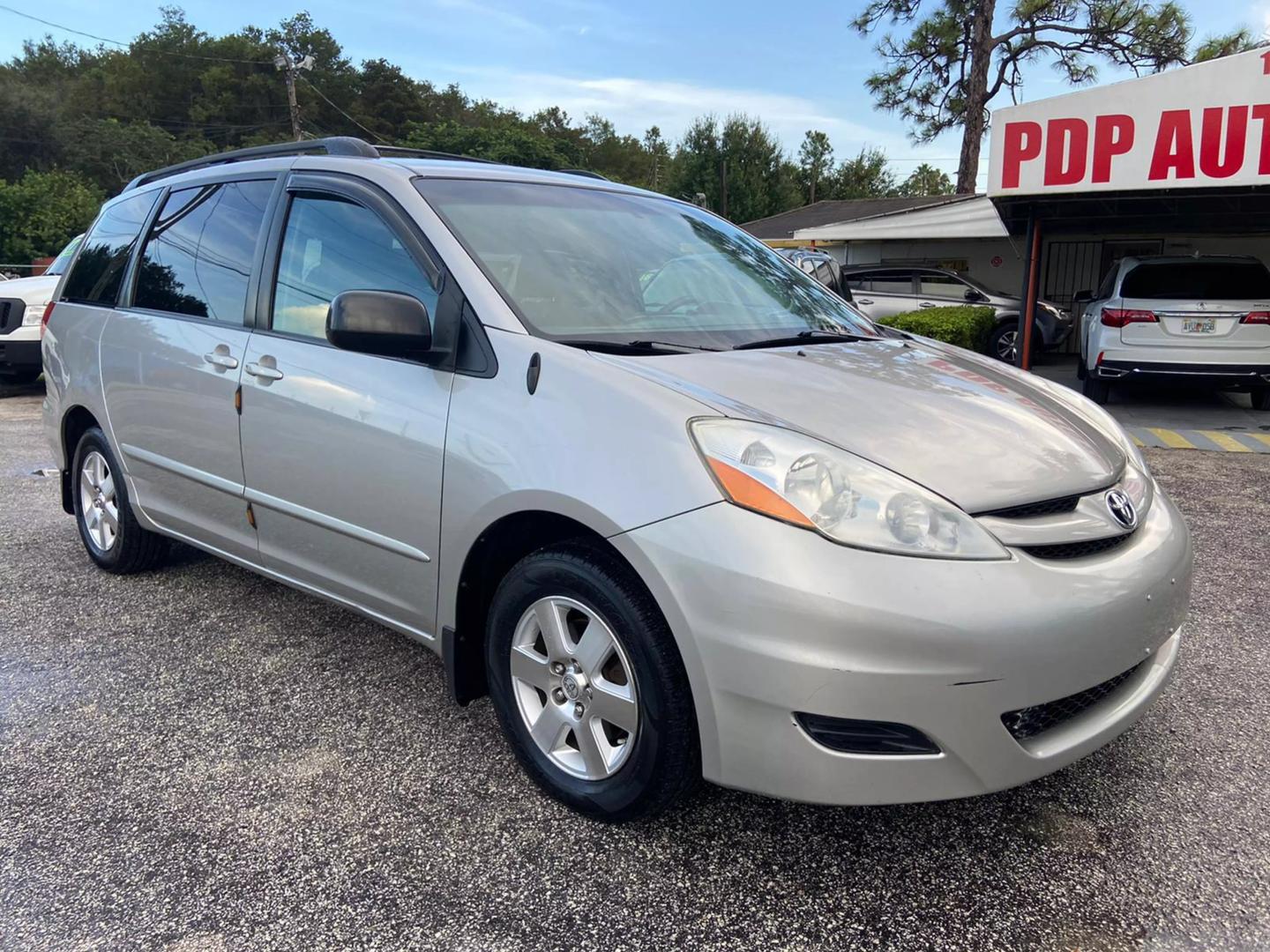 USED TOYOTA SIENNA 2007 for sale in Orlando, FL | PDP AUTO SALES INC