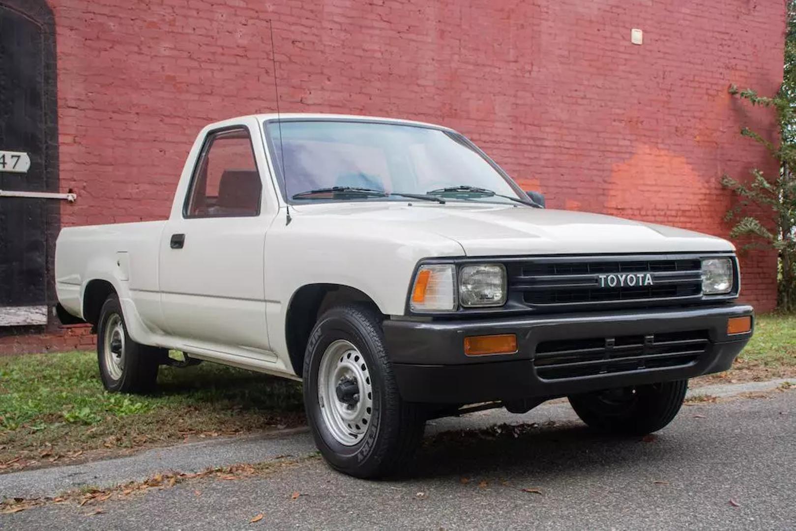 USED TOYOTA PICKUP 1990 For Sale In Aiken, SC | Car Cave USA