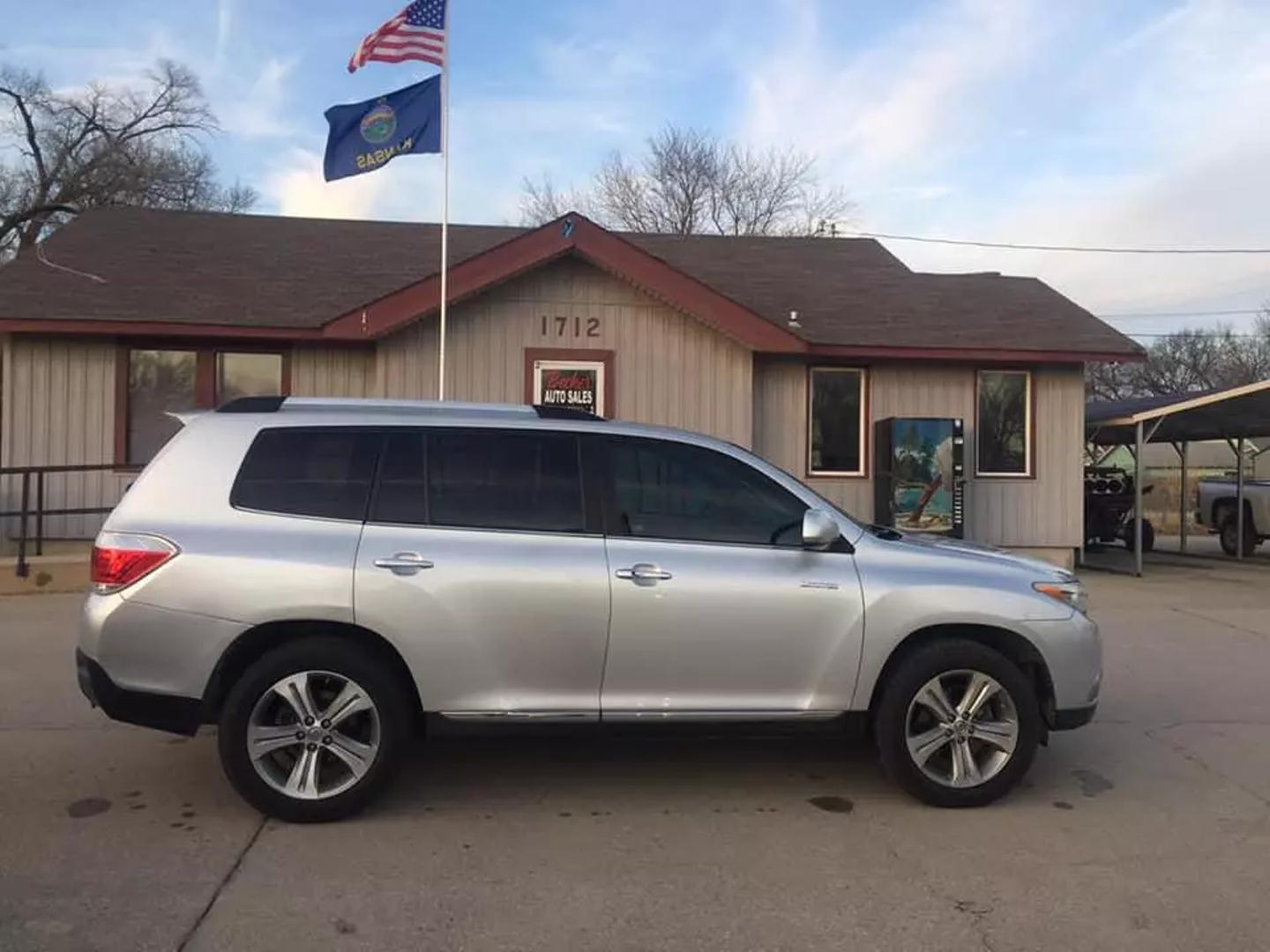 USED TOYOTA HIGHLANDER 2011 for sale in Emporia, KS Becker Auto Sales LLC