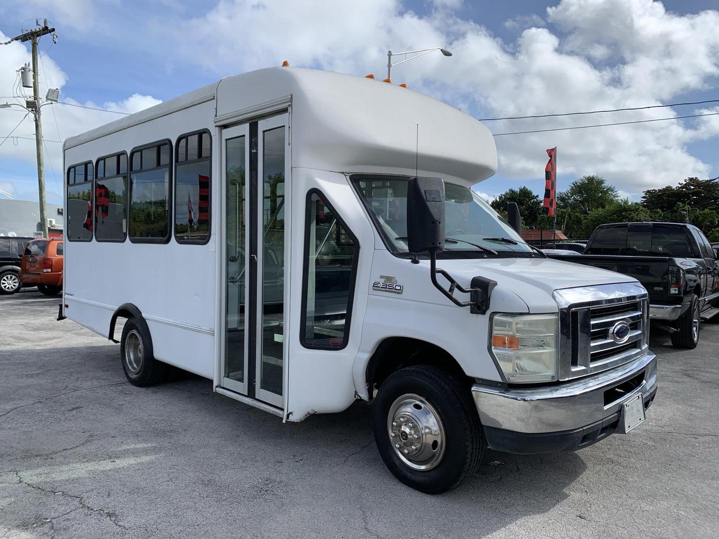 USED FORD E350 SUPER DUTY CUTAWAY 2008 for sale in Miami, FL Easy Pay