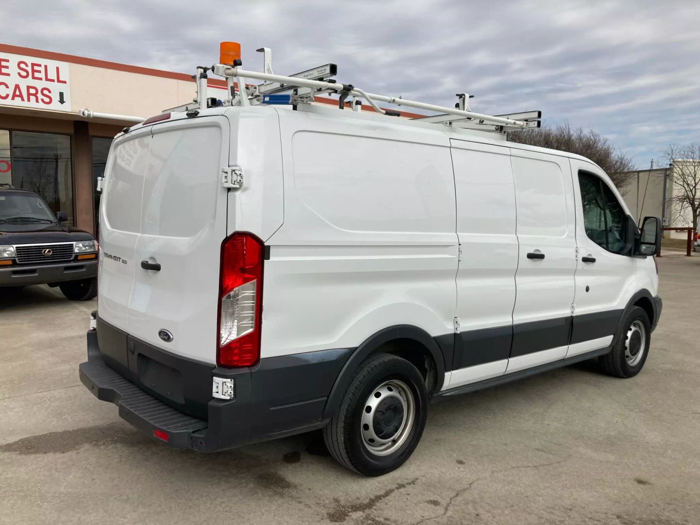 USED FORD TRANSIT 150 VAN 2018 for sale in Dallas, TX