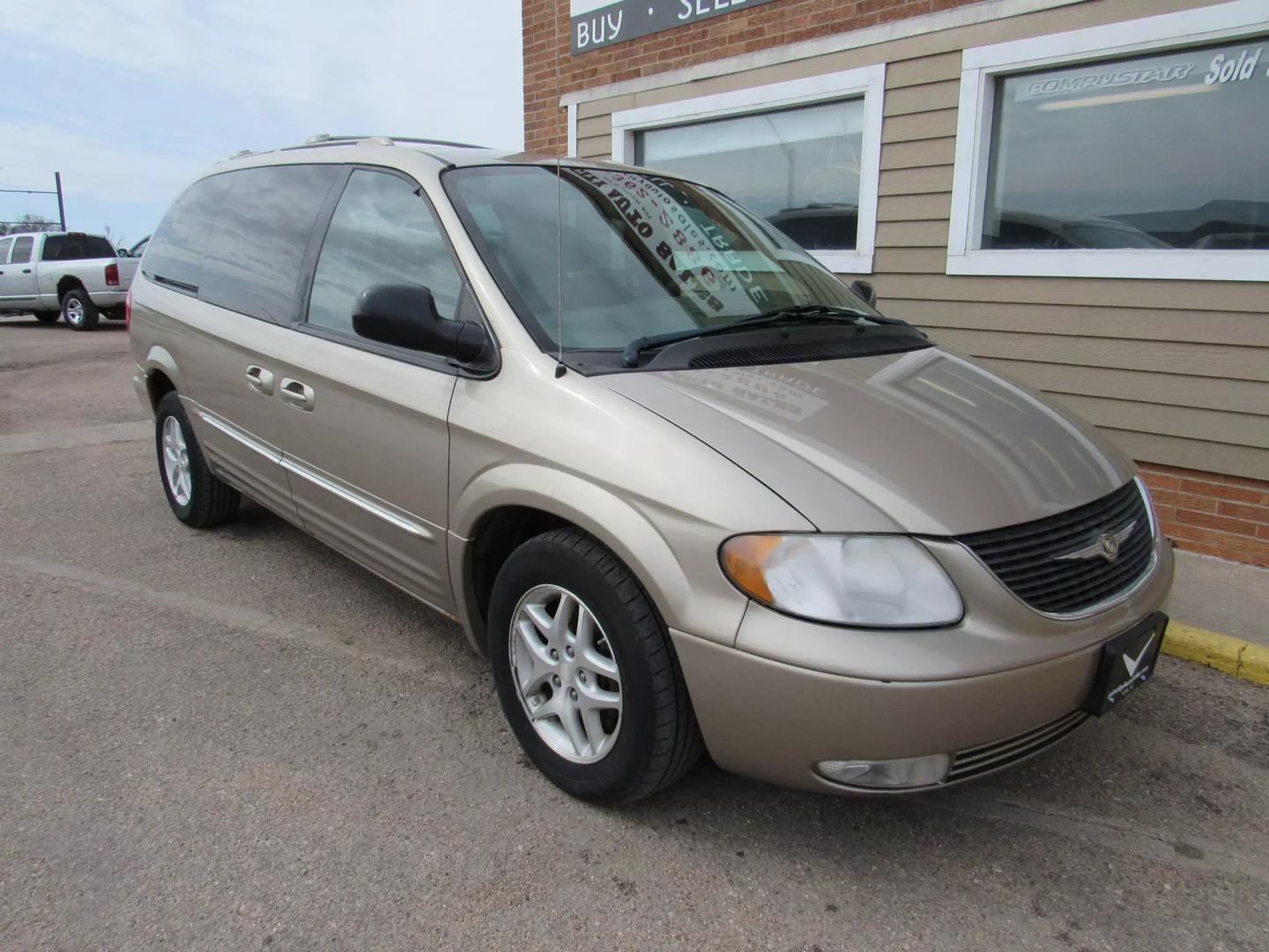 Chrysler town country 2003