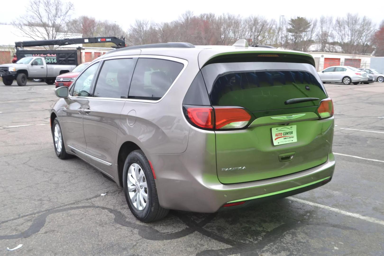 USED CHRYSLER PACIFICA 2017 for sale in West Bridgewater