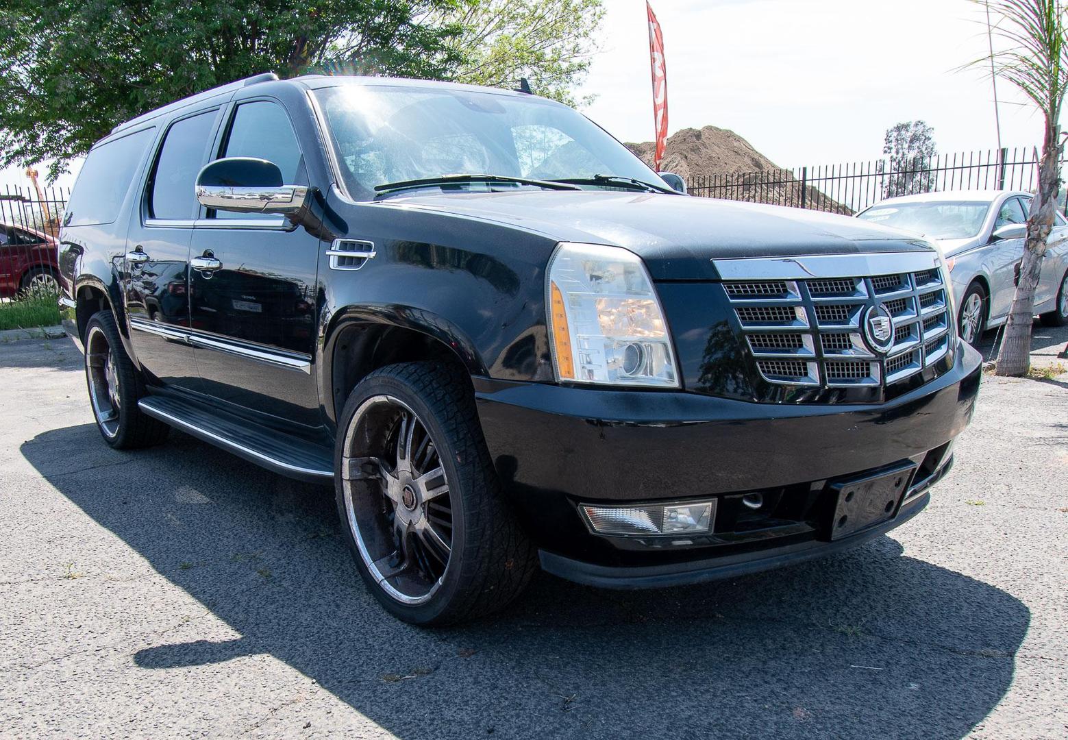 USED CADILLAC ESCALADE ESV 2007 for sale in San Bernardino, CA GQC