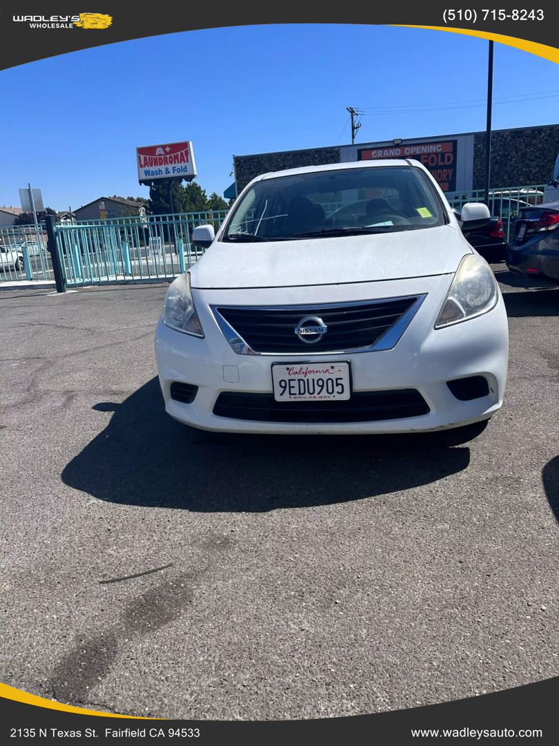 2014 Nissan Versa SV