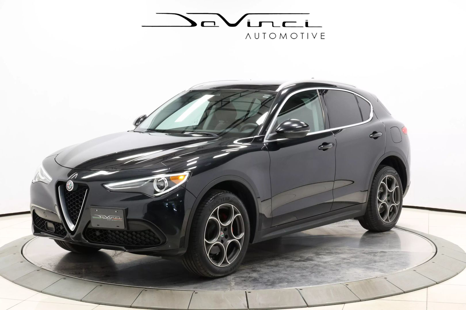 2018 Alfa Romeo Stelvio - Image 1
