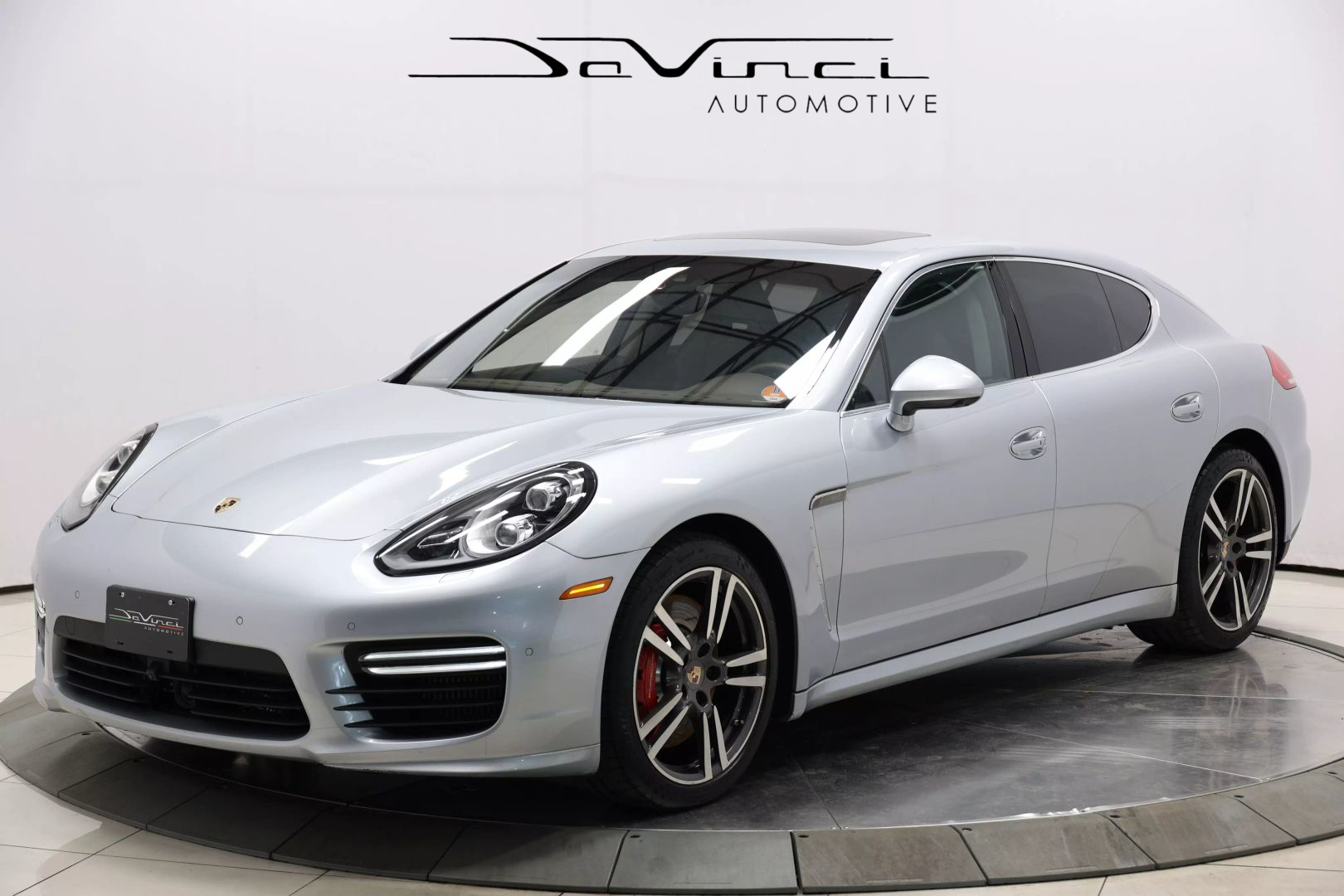 2014 Porsche Panamera - Image 1