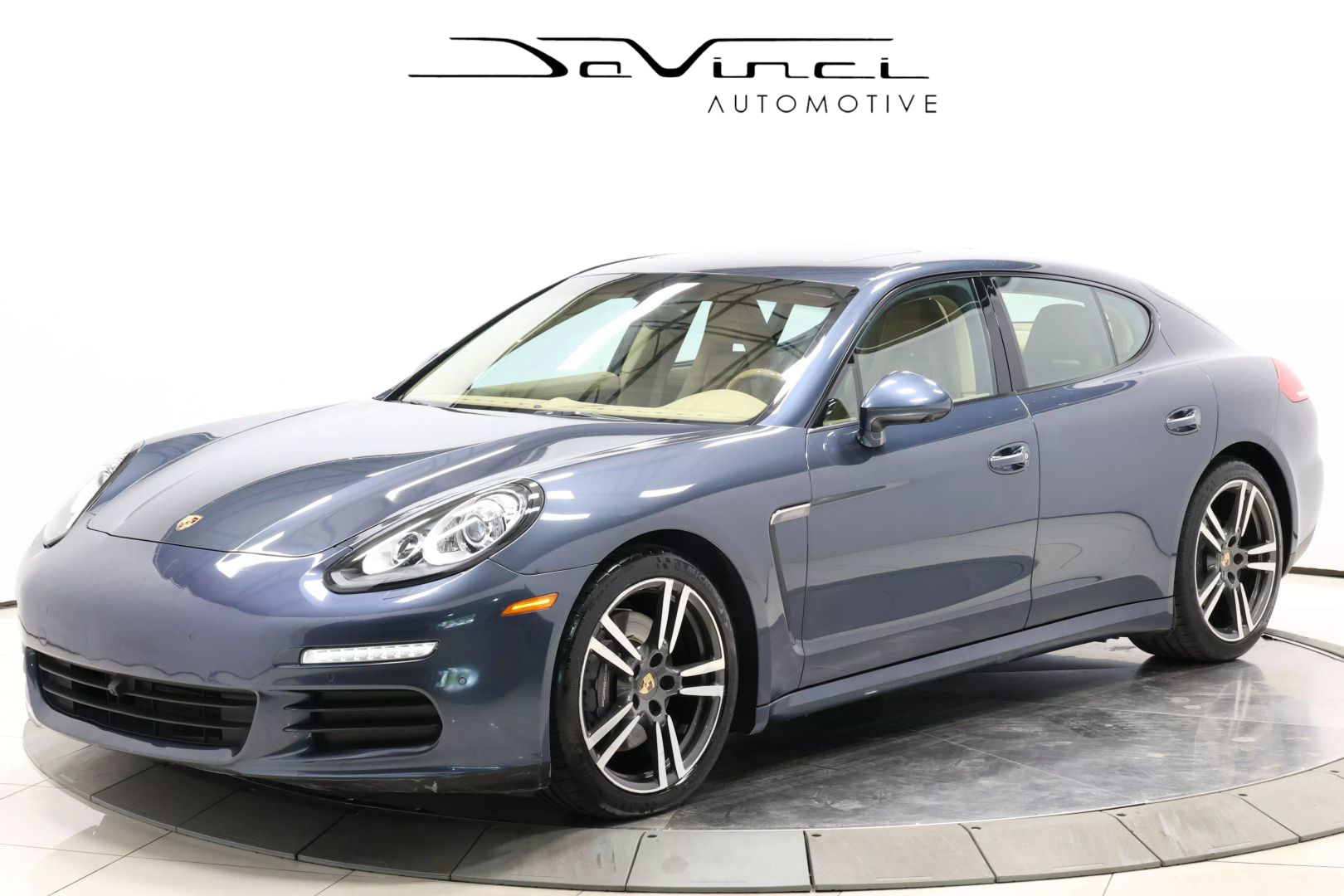 2014 Porsche Panamera - Image 1