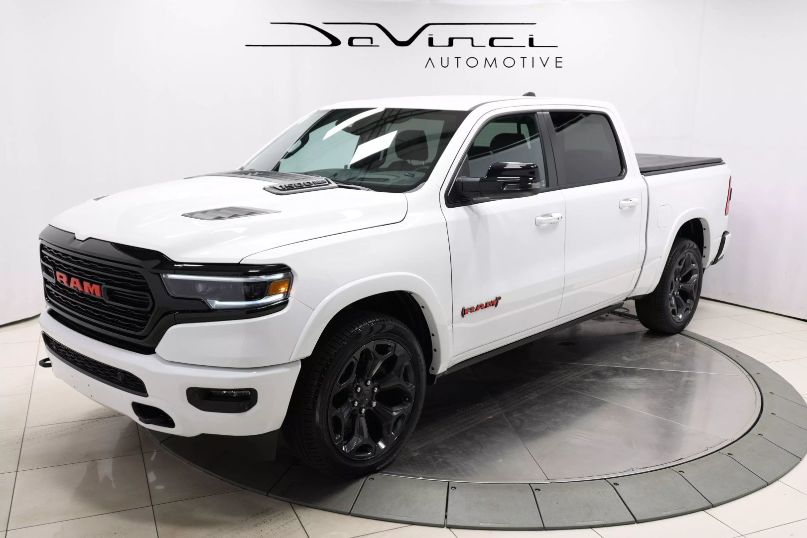 2023 Ram 1500 Crew Cab - Image 1