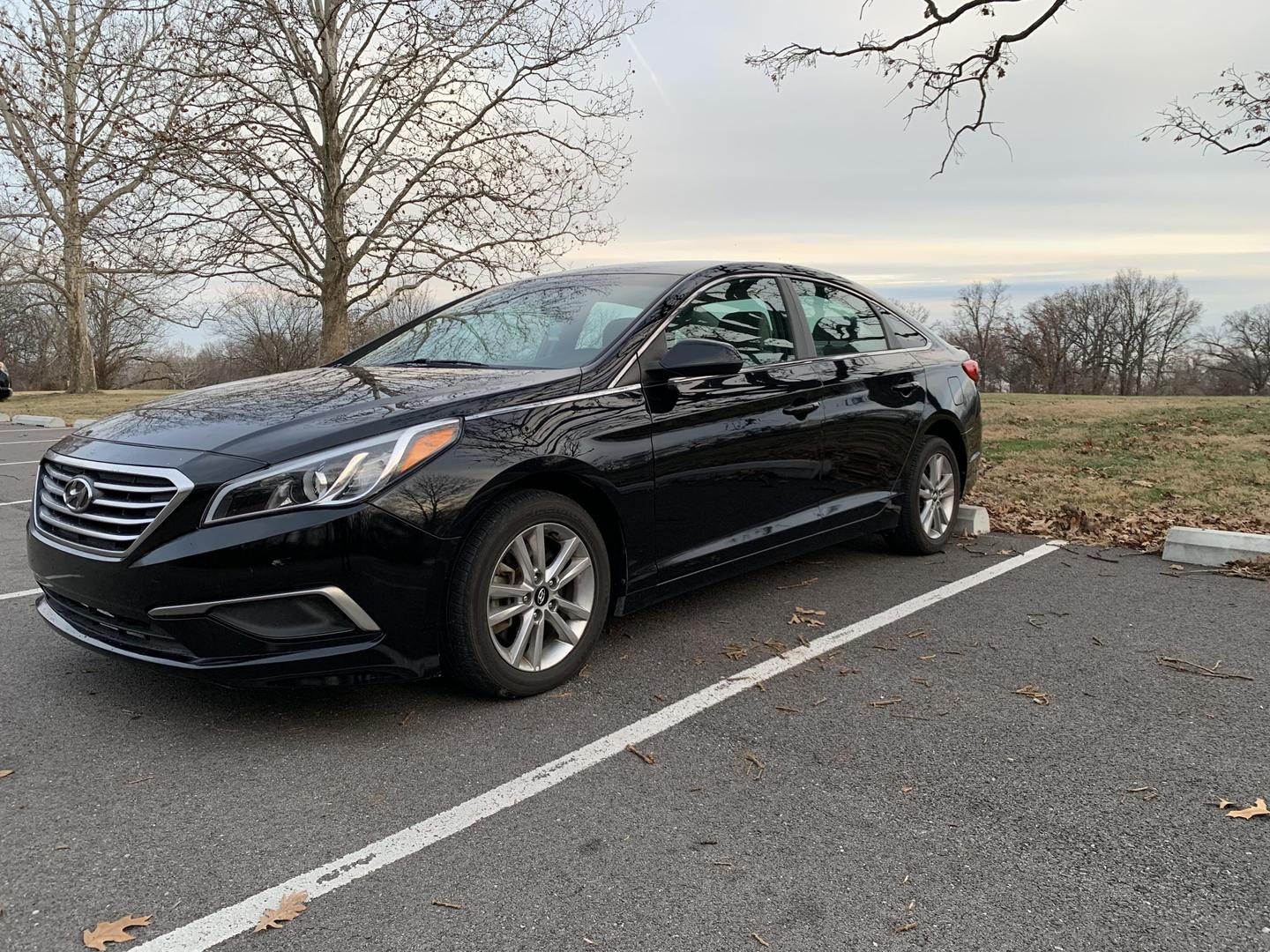 2016 Hyundai Sonata SE photo 3