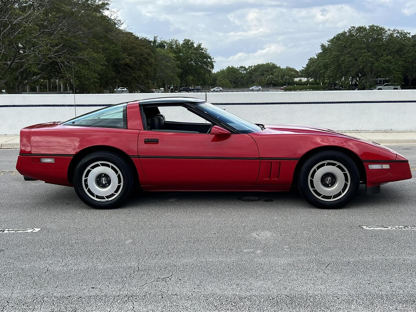 1984 Chevrolet Corvette null photo 10