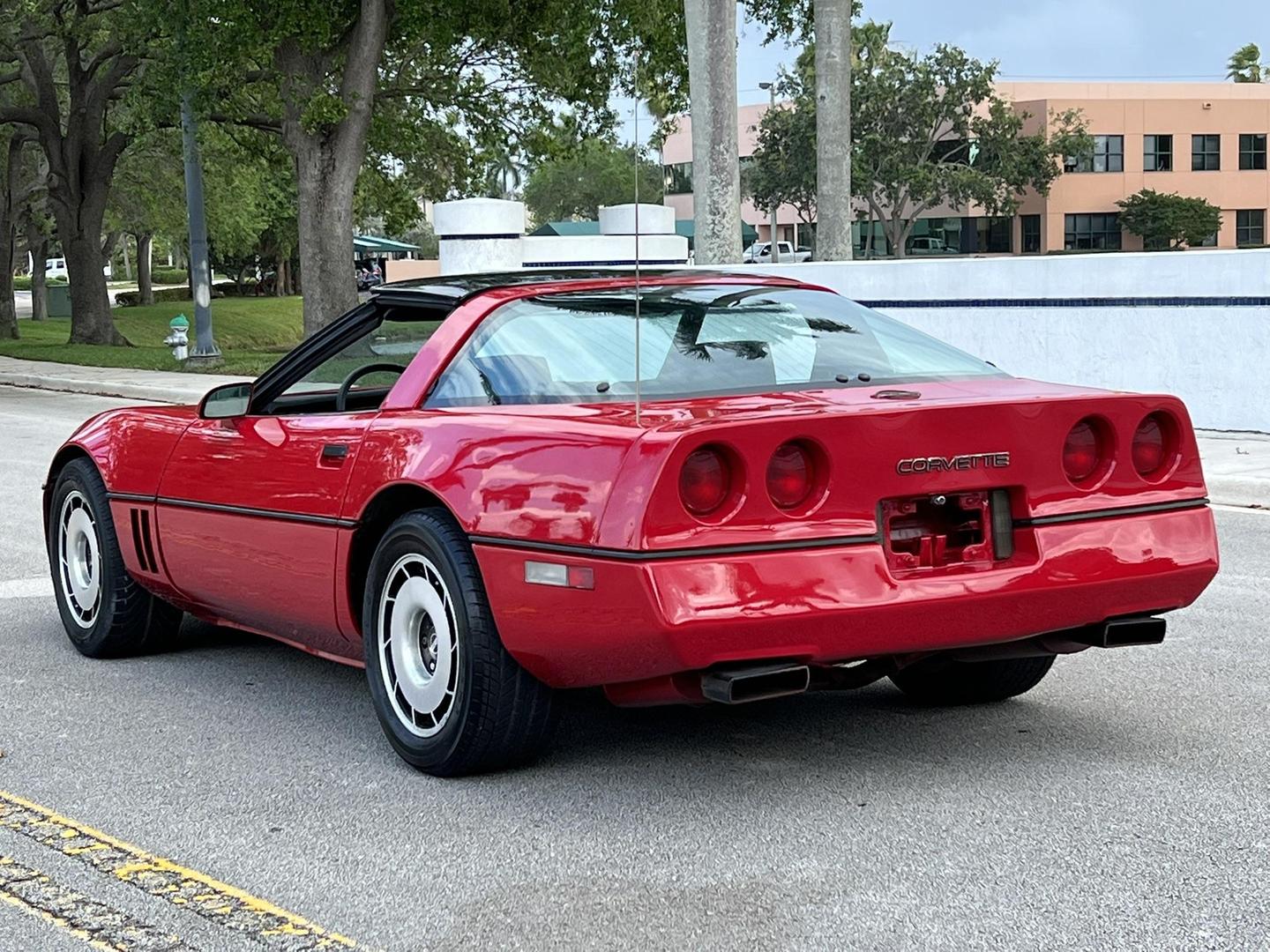 1984 Chevrolet Corvette null photo 7