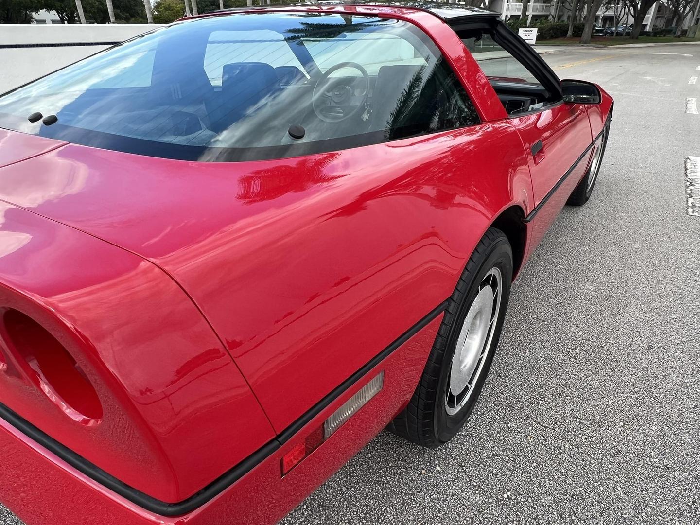 1984 Chevrolet Corvette null photo 23