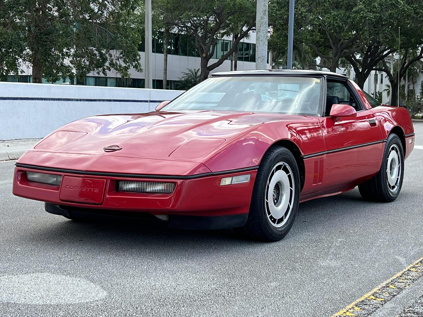 1984 Chevrolet Corvette null photo 4